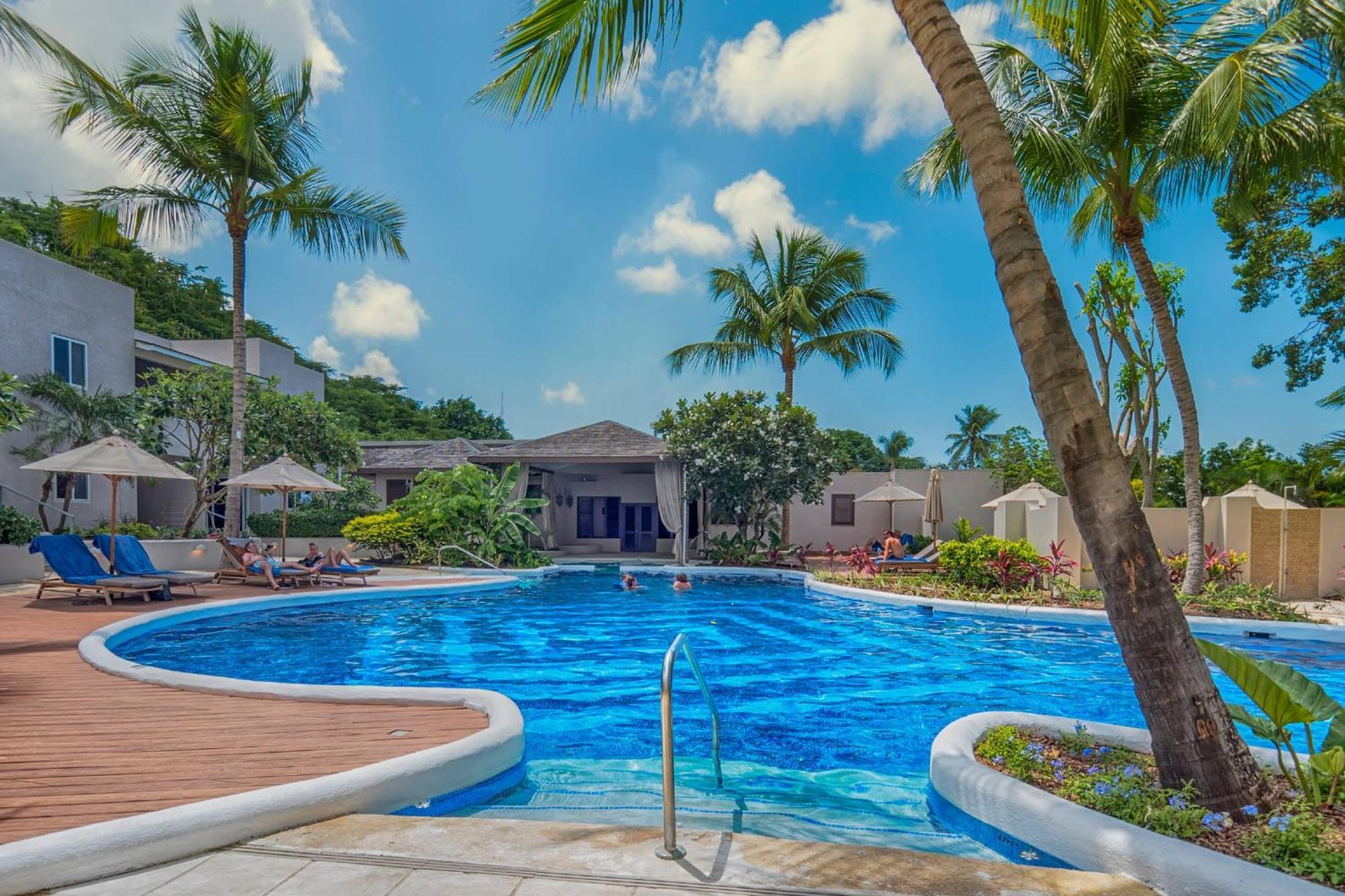 Waves Resort & Spa, Barbados, An Autograph Collection All-Inclusive Resort Saint James Eksteriør bilde