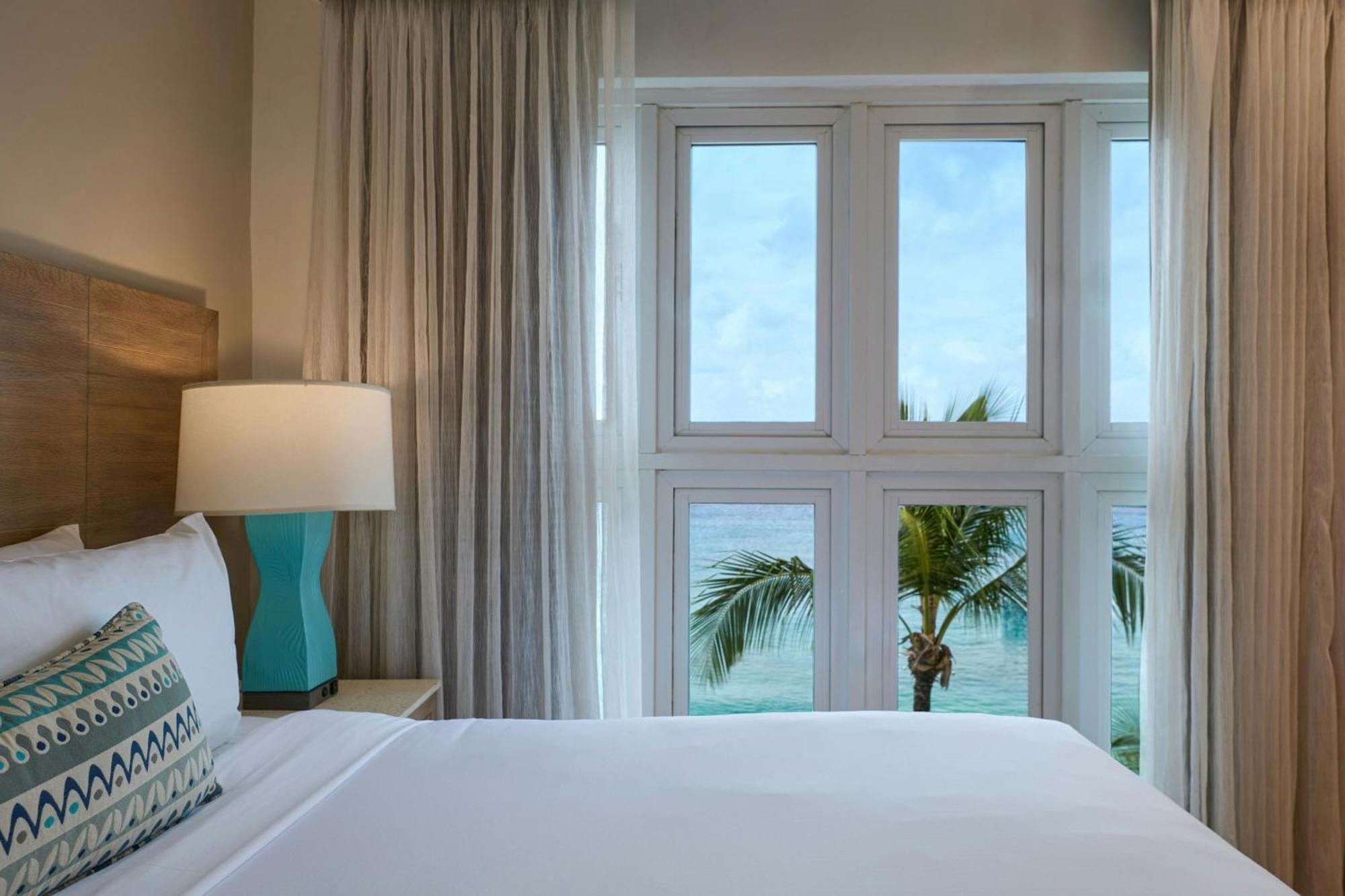 Waves Resort & Spa, Barbados, An Autograph Collection All-Inclusive Resort Saint James Eksteriør bilde