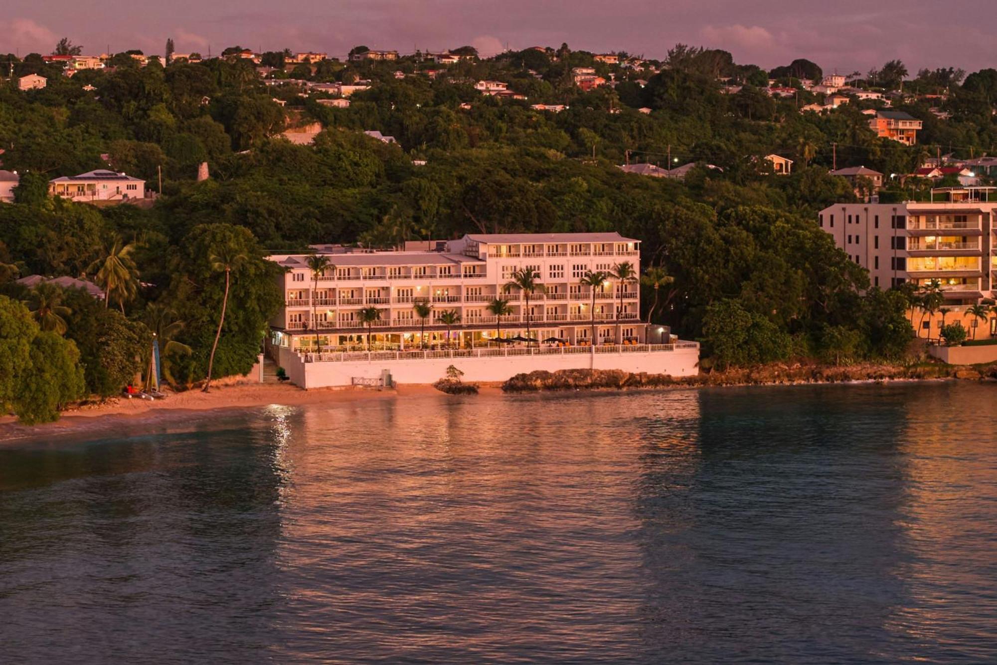 Waves Resort & Spa, Barbados, An Autograph Collection All-Inclusive Resort Saint James Eksteriør bilde