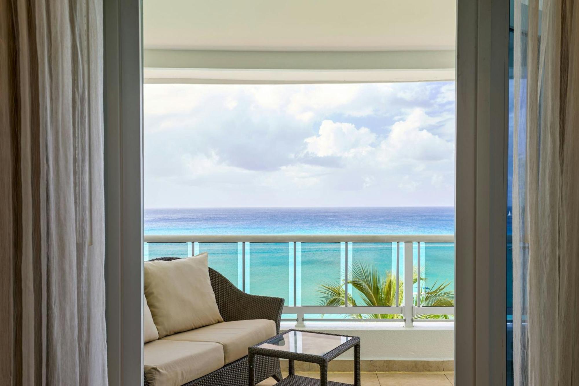 Waves Resort & Spa, Barbados, An Autograph Collection All-Inclusive Resort Saint James Eksteriør bilde